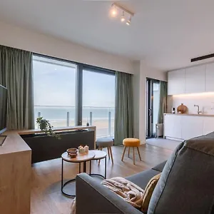 Cosy With Terrace Overlooking The Sea Apartment