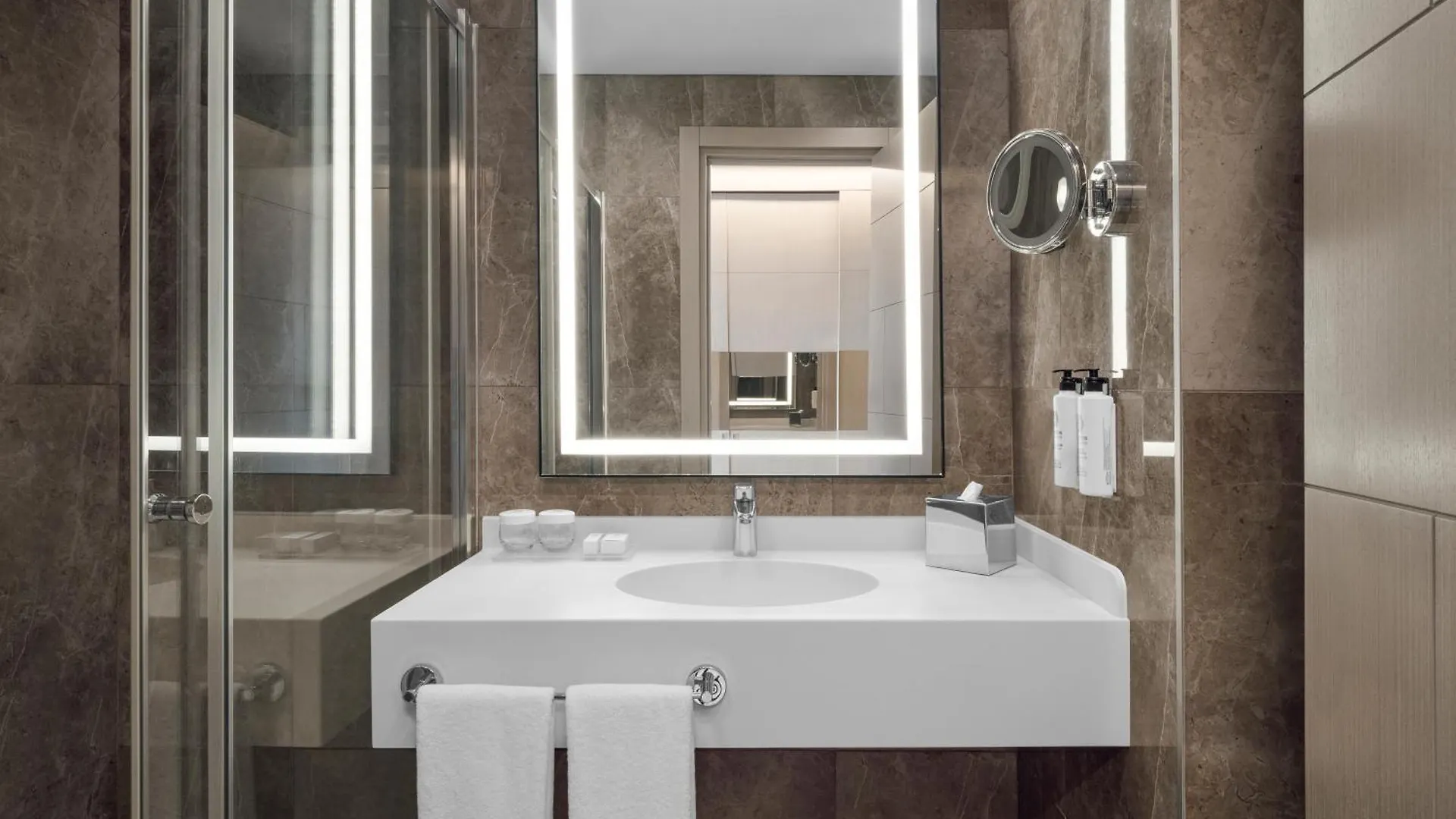 Selectum City Atasehir Istanbul 5*,  Türkei